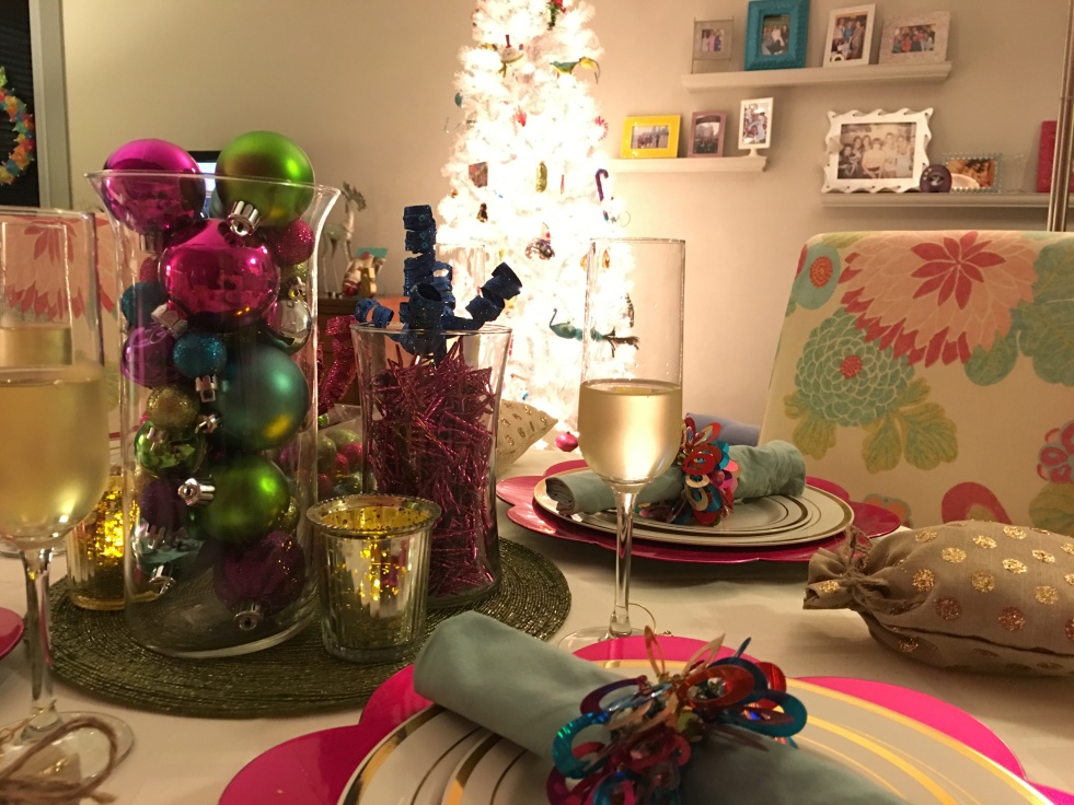 holiday table, holiday tablescape, christmas table, holiday table, christmas decorations, holiday decorating, white christmas tree, colorful christmas, sarah in style, chicago blogger, holiday dining, holiday decor, lifestyle blogger, #wcbcstyle, a peak at my table