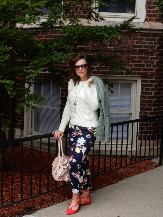 Fall Floral, Sara In Style, sarahinstyle.com, Sarah Meyer, Chicago Blogger, Fashion Blogger, Windy City Bloggers, floral pants, red shoes, fall style, colorful wardrobe, old navy, gap, j. crew