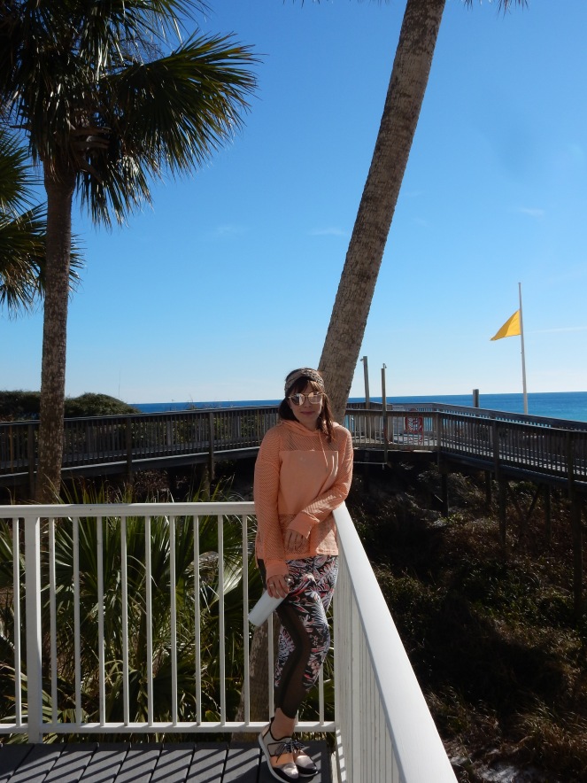 vacation workouts, florida workouts, beach workouts, cotton on active wear, palm print workout clothes, cool tennis shoes, sarah in style, hairdo, clip in bangs, Sarah Meyer, alternative work outs, exercise outdoors, cute exercise clothes, fashion blog, fashion blogger, what I wore