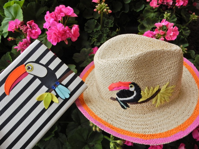 toucan hat, soft surroundings, toucan accessories, kate spade toucan purse, black and white stripes, summer styling, urban jungle, palm print wrap, palm wrap, palm cover up, Sarah In Style, Sarah Meyer, if you toucan can, white birkenstocks, fun summer clothing, blogger styling tips